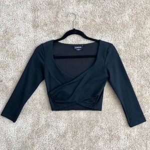 Bebe 3/4 length crop top.